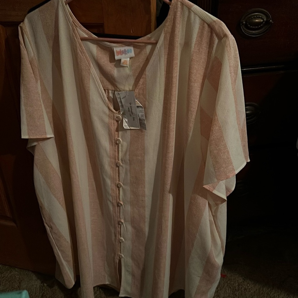 Lularoe shannah 3x top